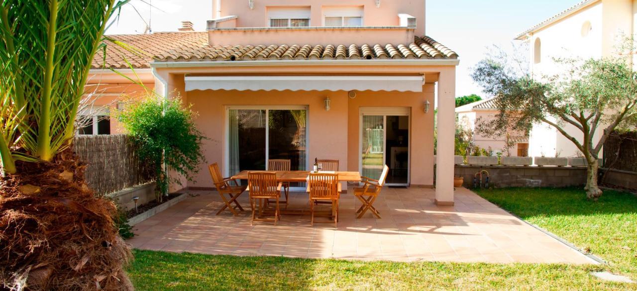 הוילה L' Escala Casa Con Jardin-Wifi Free מראה חיצוני תמונה