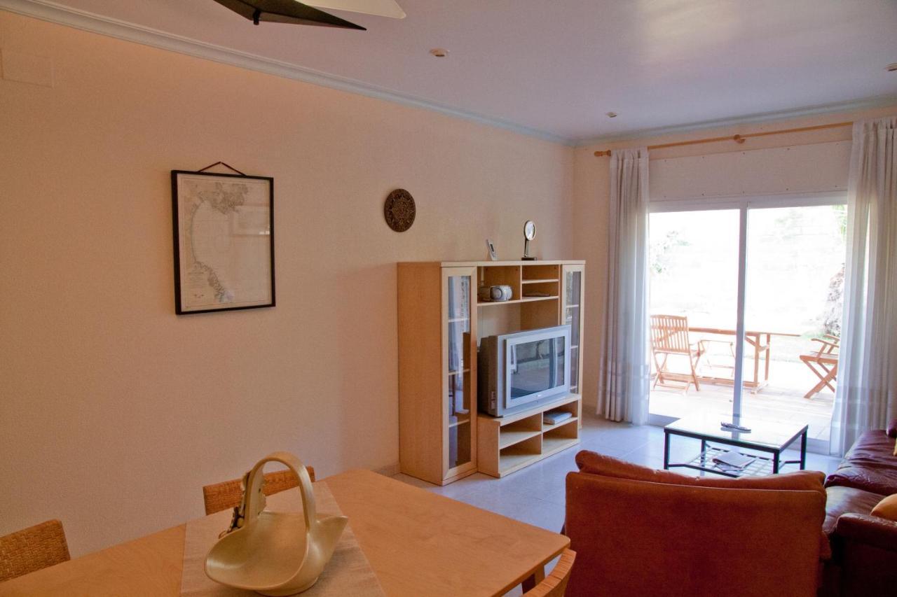 הוילה L' Escala Casa Con Jardin-Wifi Free מראה חיצוני תמונה