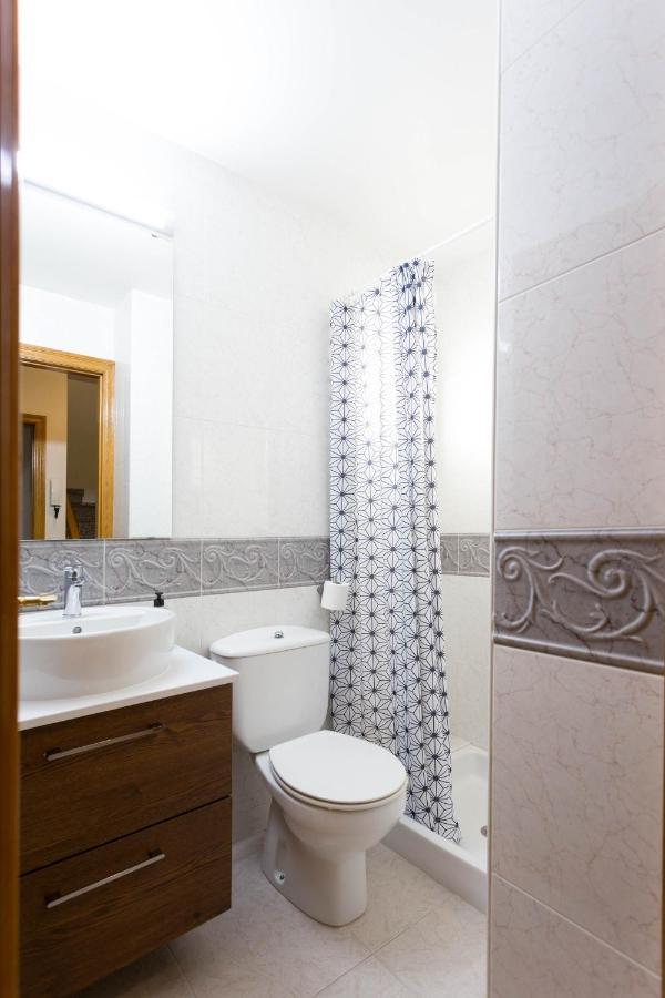 הוילה L' Escala Casa Con Jardin-Wifi Free מראה חיצוני תמונה